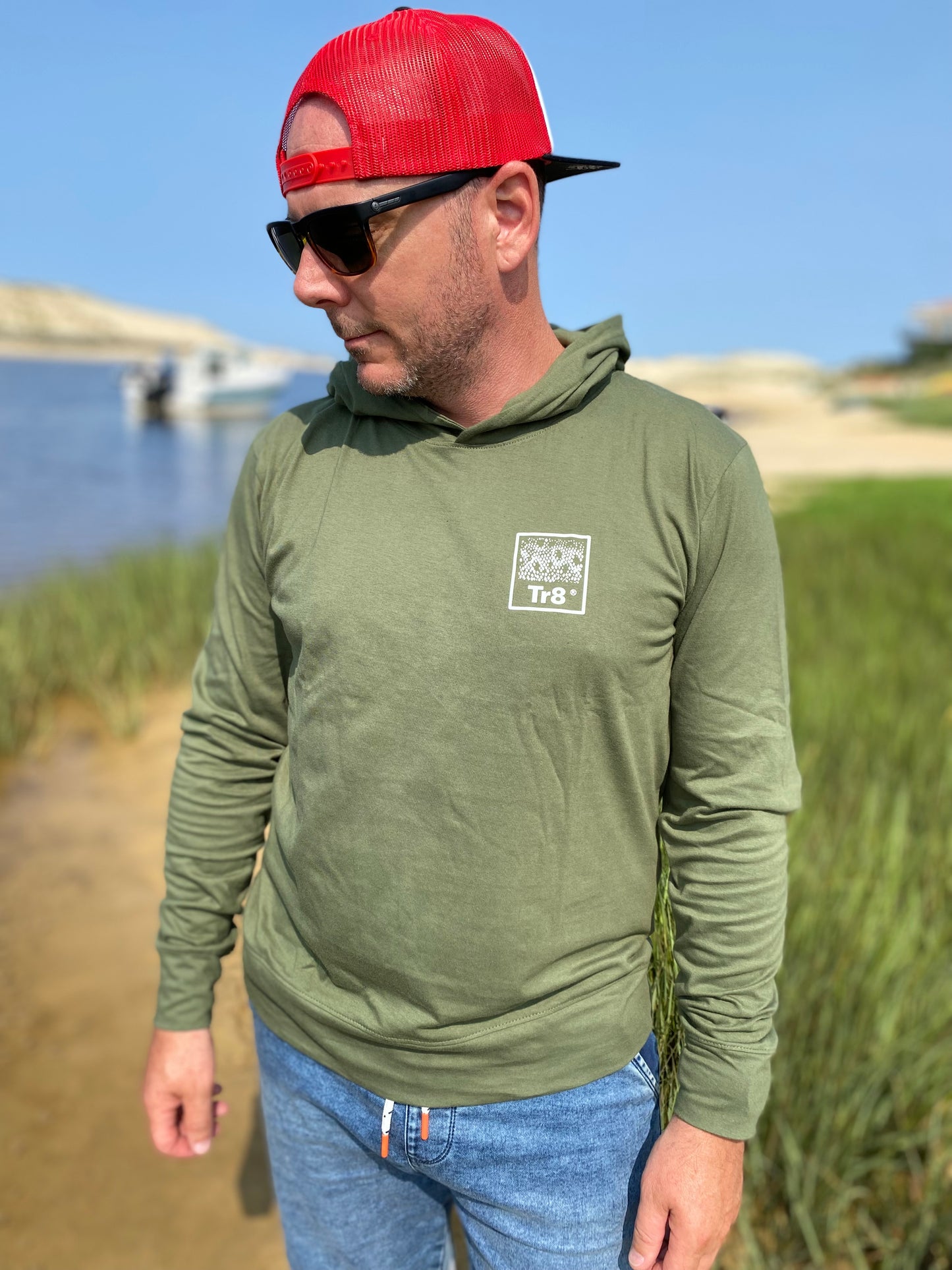 Hoodie Tr8 manches longues et capuche